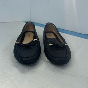 MICHAEL KORS SUTTON LEATHER LOAFER size 9